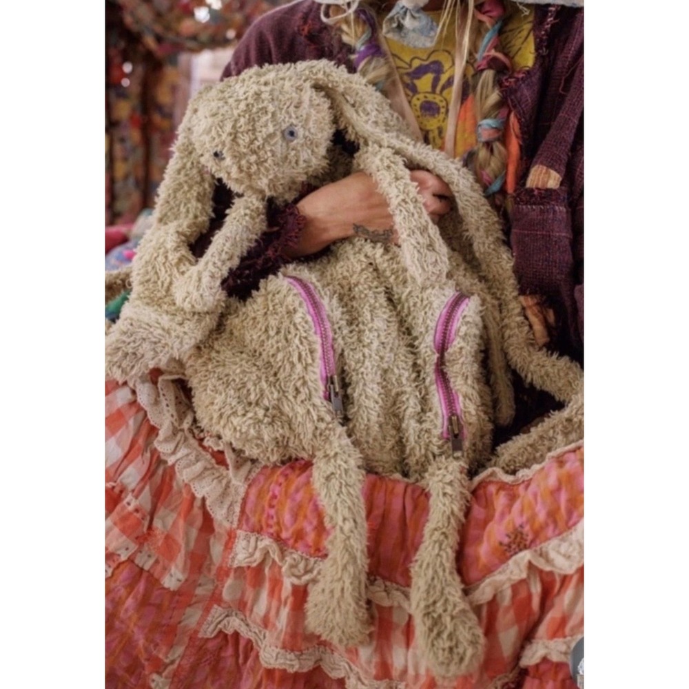 Magnolia Pearl ATTN COLLECTORS ANA BUNNY Sherpa Backpack Zipper SOLD OUT NWT